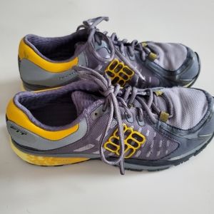 Columbia daily hiking walking sneakers